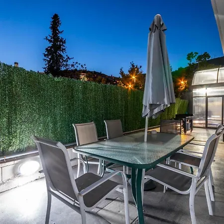 Semesterbostad Luxurious Ii.heated Pool 200 Meters From The Beach Castelldefels-sitges Sitges